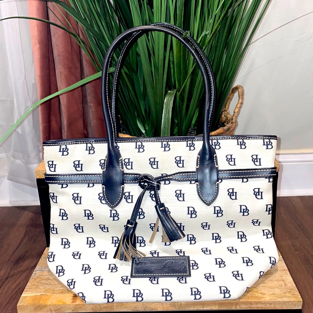 Dooney & Bourke Signature Mini Tote Bag. - AUTHENTIC